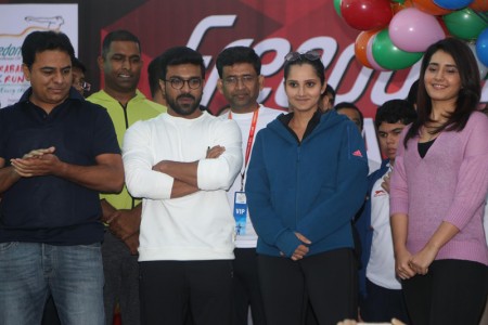 Ram Charan, Sania Mirza flag off Hyderabad 10K Run
