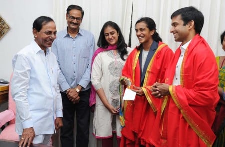 Sindhu receives Rs 5 crore cheque from Telangana CM