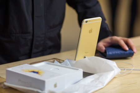 Apple iPhone 6s world's top selling smartphone: Report