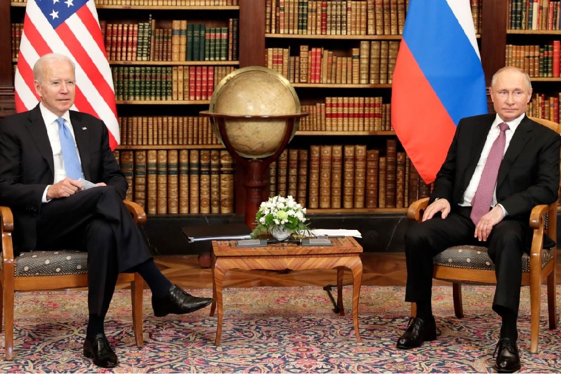 american president Biden Met with russian counterpart Putin