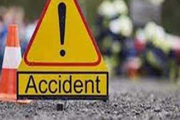 4 dead in an accident in vikarabad dist