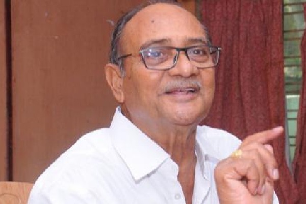 Vijayasai Reddy speaking with mental illness says Vadde Shobhanadrishwar Rao