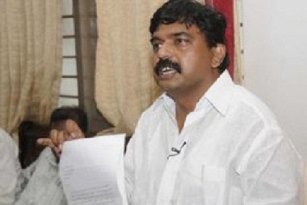 Perni Nani slams Telangana projects over projects