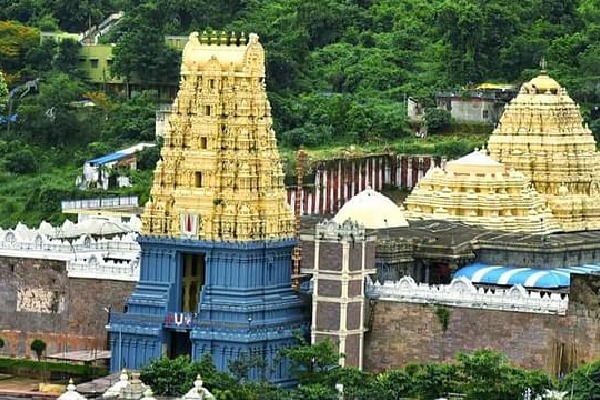 Simhachalam Vaidikas issued show cause notices
