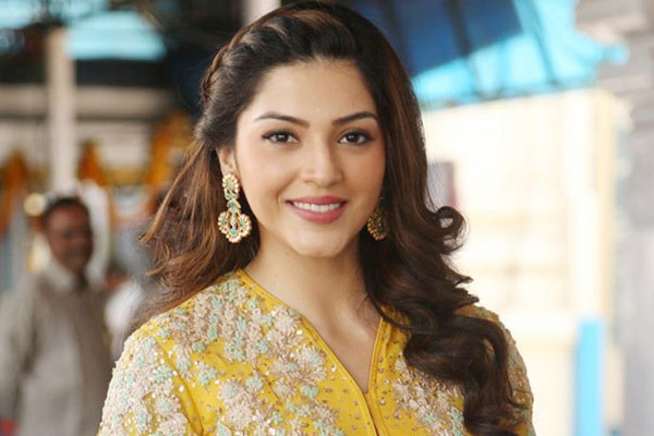 Came back to F3 family says Mehreen