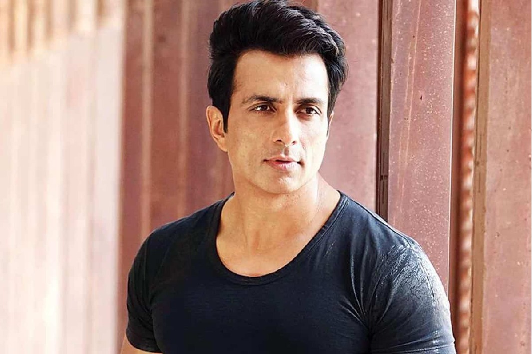 Oxygen plant reached to Nellore says Sonu Sood