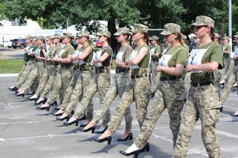 Ukraine says will provide better high heels for female soldiers