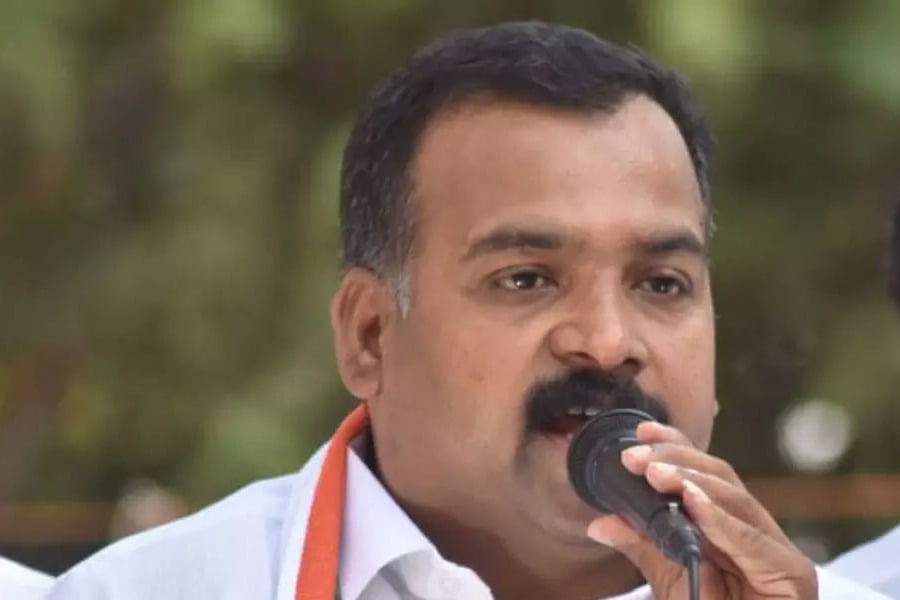 Manickam Tagore sends legal notice to MLA sudhir reddy for defamation remarks