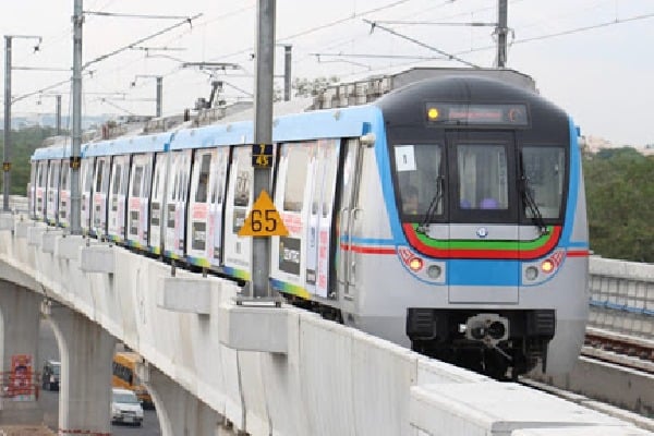 Hyderabad Metro Rail in losses