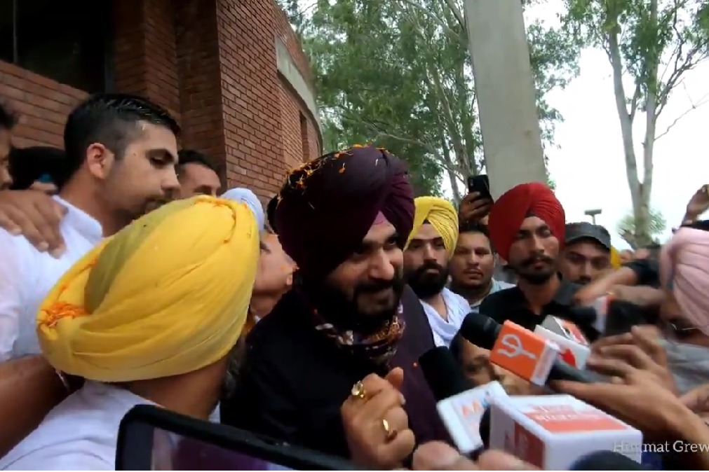 Sidhu Held Meeting With 62 MLAs at his residence