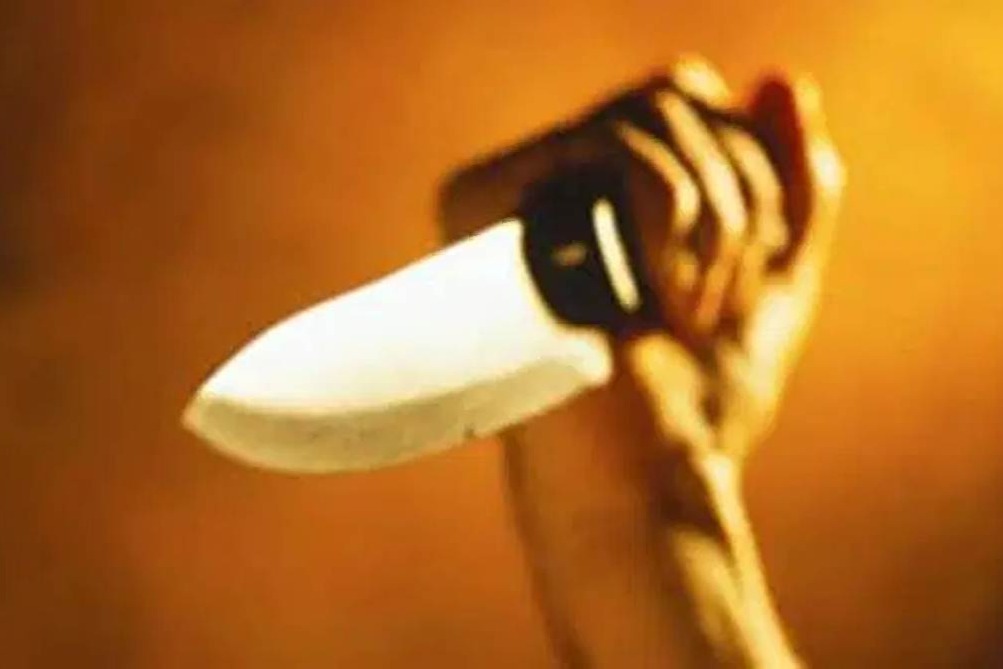 YSRCP and BJP workers attacks with swords in Kadapa District