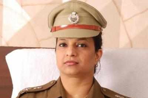 Senior IPS Bharathi Arora takes VRS to spend her rest life in service of Lord Krishna
