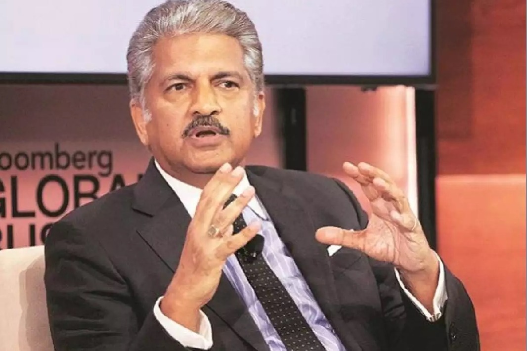 Anand Mahindra Suggestion To Leave Sunday Lazyness