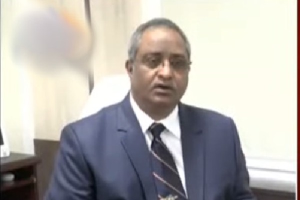 AB Venkateswararao issues legal notices to Vijayasai Reddy