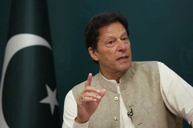 Pak PM Imran Khan Says India Population 300 Crore