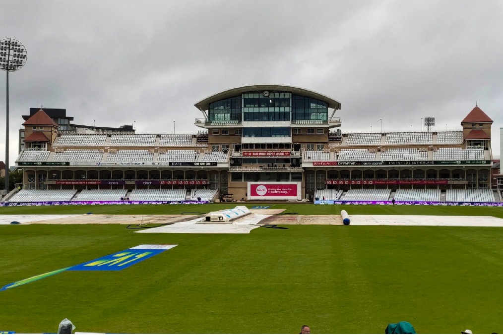  Rain delayed start of fifth day in Nottingham test