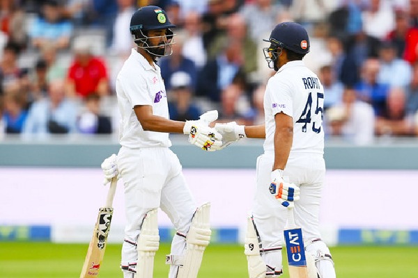 Team India lost two wickets in Lords test