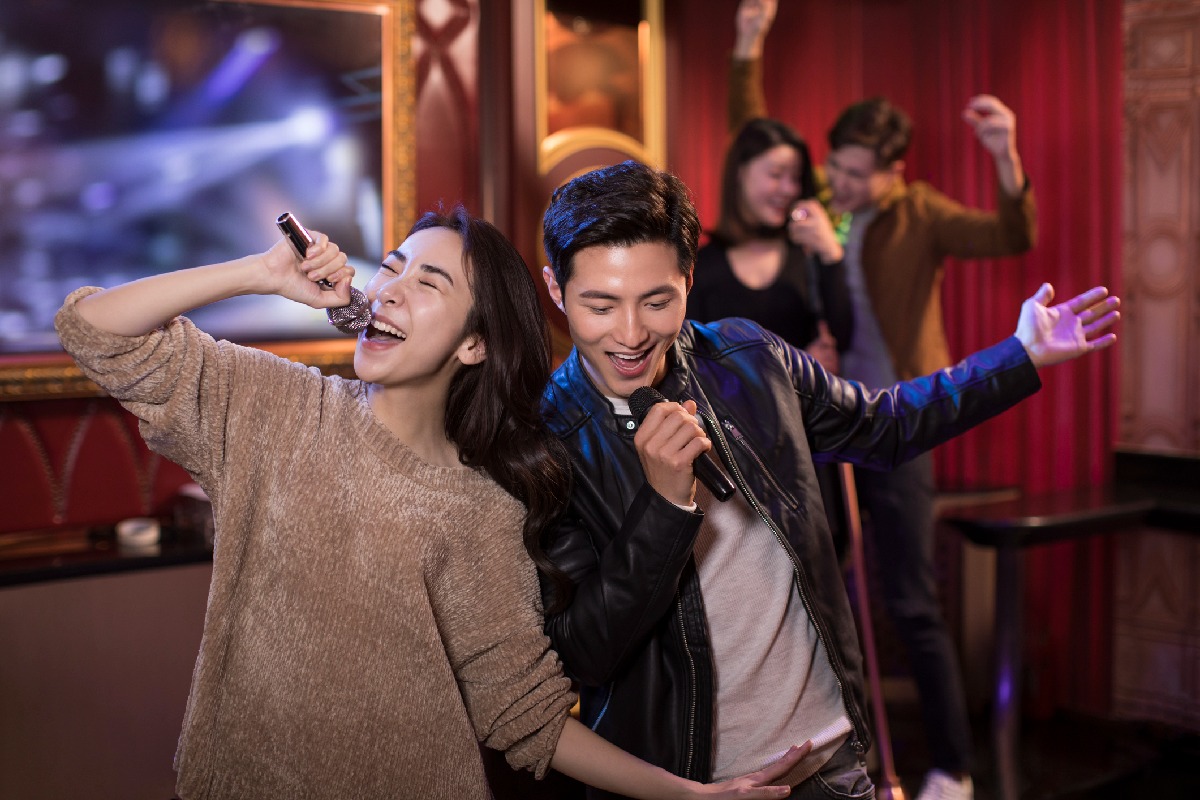 China bans Karaoke songs