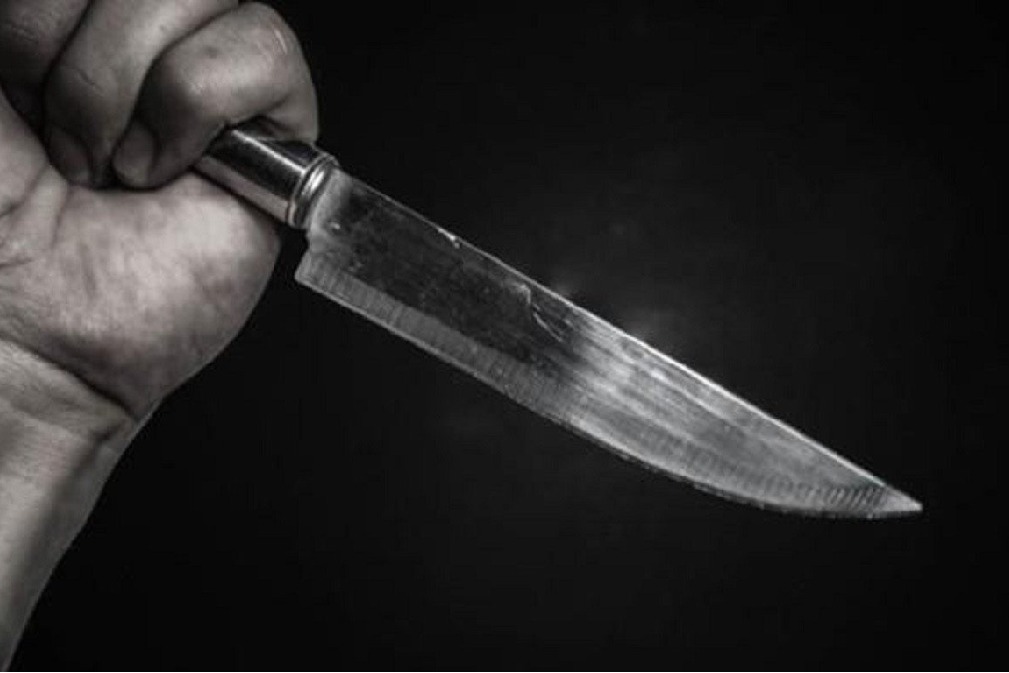 Woman Kills Daughter Later Tries To Kill Herself