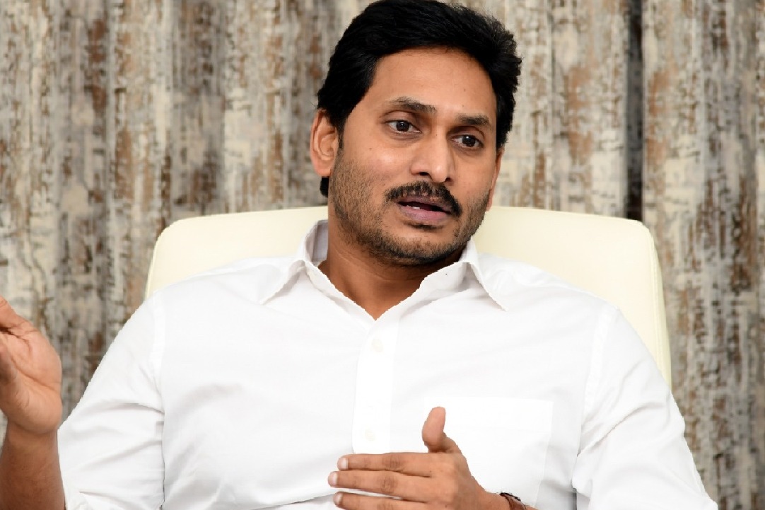 Jagan orders for deep probe in fake challans scam