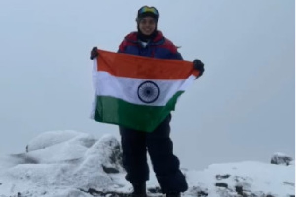 Kakinada girl Suthapalli Devi climbs Mount Elbrus