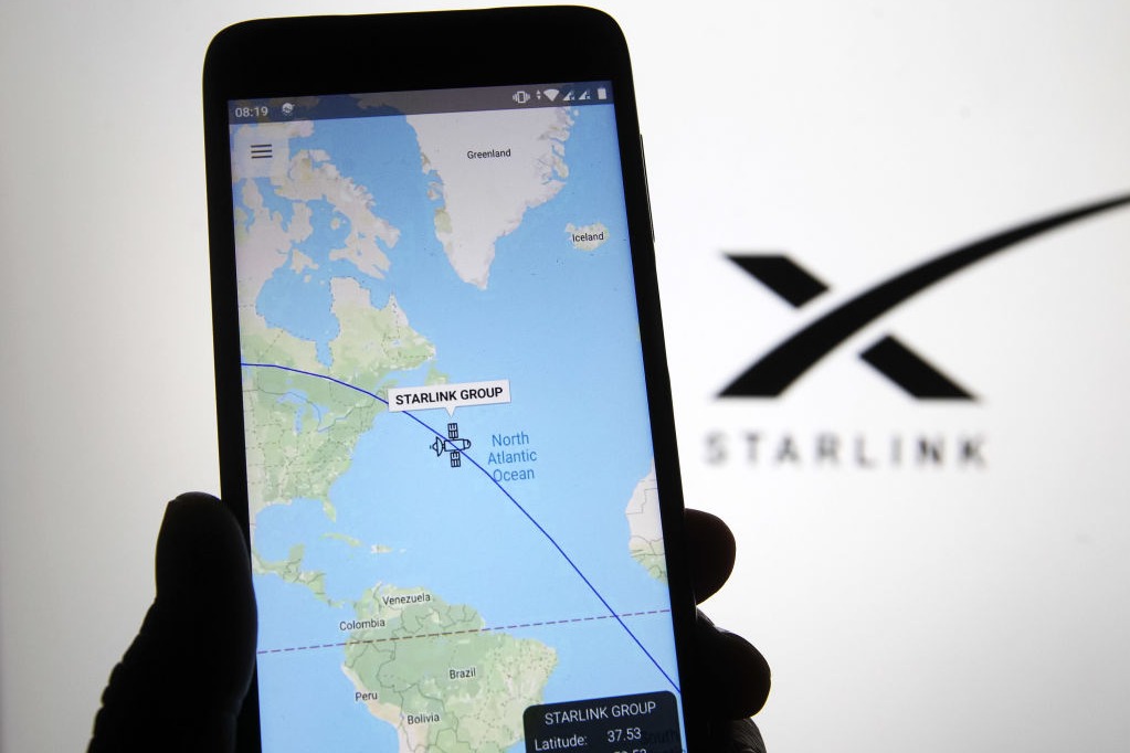 SpaceX sends 100,000 Starlink terminals to customers