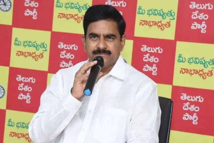 No contractor is coming forward to take up works in AP says Devineni Uma