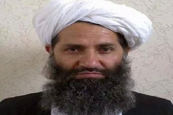 Taliban's supreme leader shows up in Kandahar
