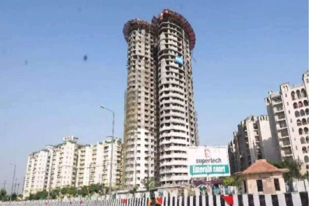 Supre Court orders to demolish 40 storied twin towers in Noida