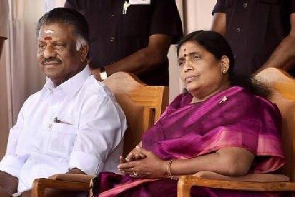 Former CM Panneer Selvam wife Vijayalakshmi passes away