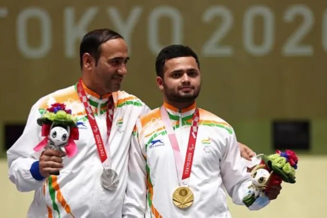 Manish and Adhana Creates History By winning Gold and Silver Paralympics Shooting
