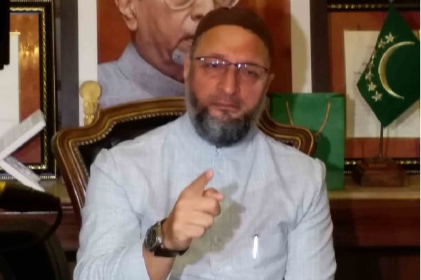 Owaisi faces seers' ire, ahead of his Ayodhya visit