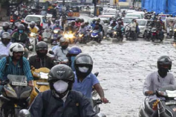 Heavy rain lashed in Hyderabad  