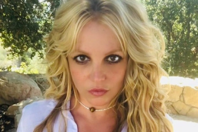 Britney Spears' father files petition to end conservatorship