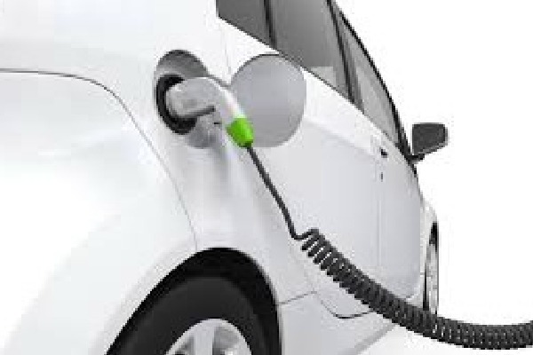Jio-bp partners with BluSmart to set up EV charging infra in India