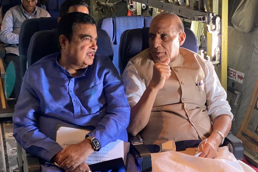 Rajnath and Gadkari travels in a cargo plane which performed landing on highway air strip in Rajasthan