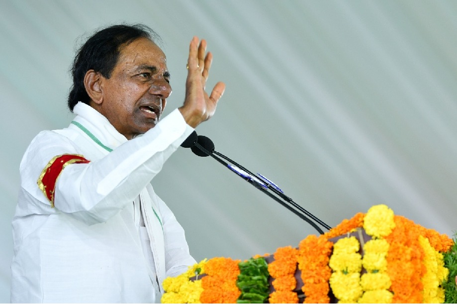 Funds for Dalit Bandhu to be released in phased manner: KCR