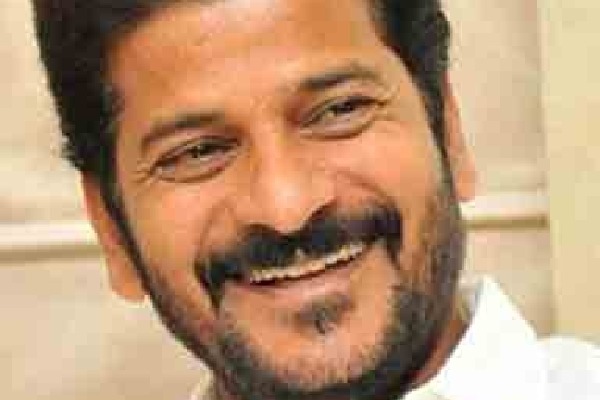 TPCC chief Revanth Reddy kicks up a row with his remarks on Shashi Tharoor