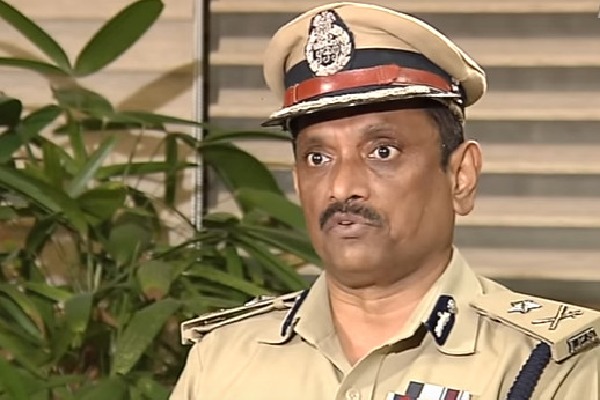 Vijayawada police commissioner on drugs seizure