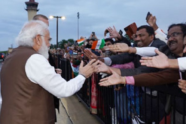 Ecstatic IndianAmericans Welcome PM Modi As He Arrives In Washington