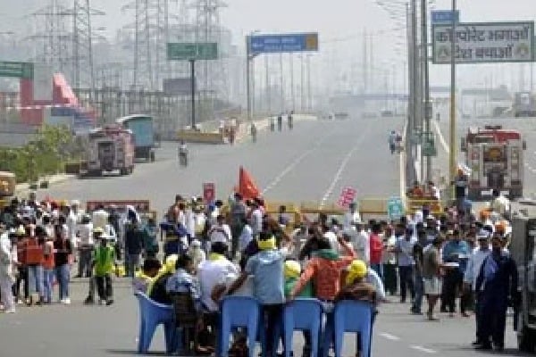 Bharat Bandh Started all Over India Busse in Ap and Telangana Halted