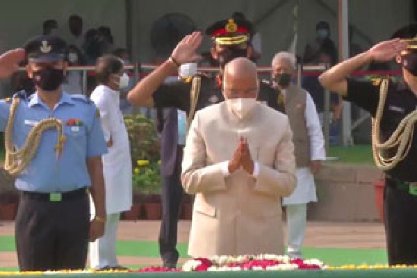 president Ramnath Kovind PM Modi and Other leaders tributes Mahatma Gandhi