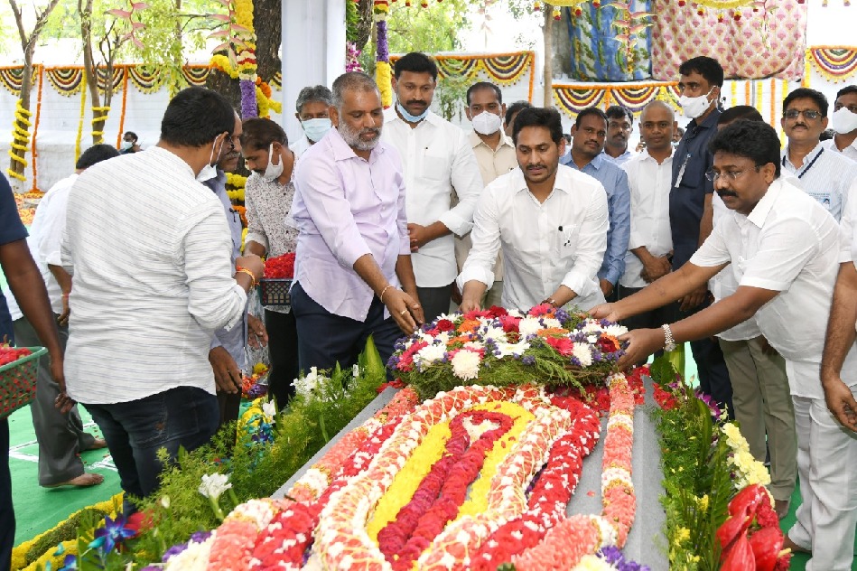 CM Jagan pays floral tribute to his father in law 