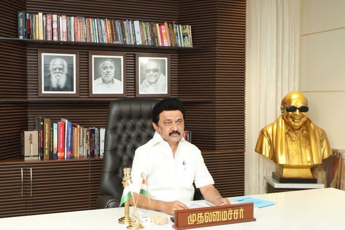 Stalin launches melting of gold ornaments in temples