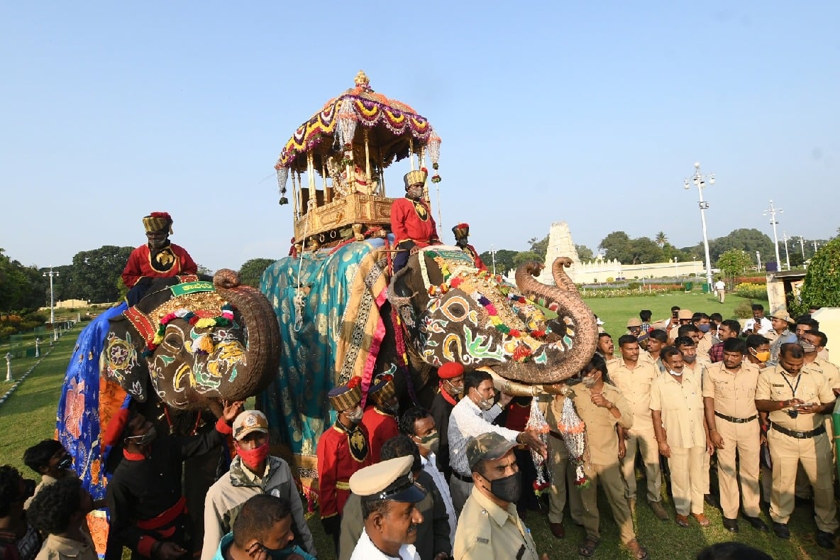 Dasara 'Jumbo Savari' to be held in Mysuru palace on Friday