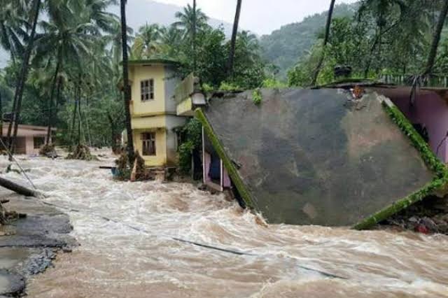 PM Modi talks to Kerala CM Vijayan on rains and landslides