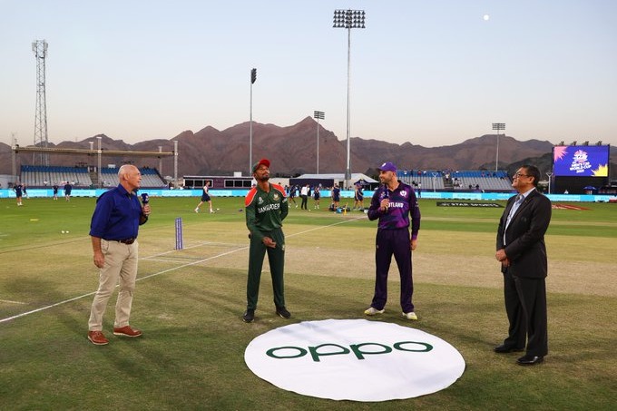 Bangladesh won the toss and elected bowl first against Scotland 