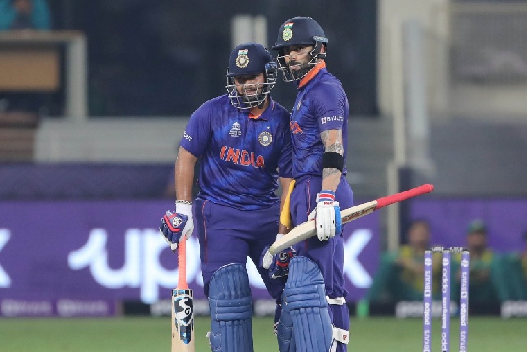 T20 World Cup: Kohli and Pant carry India to 151/7 against Pakistan