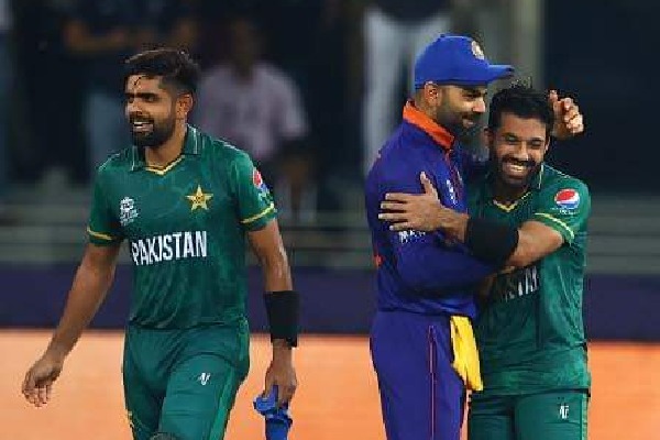 Virat Kohli displays high spirit after match with Pakistan