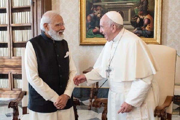 PM Modi held meeting with Pope Francis in Vatican City